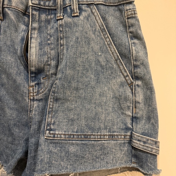 Wild Fable High Rise Utility Denim Cutoff Shorts Women’s Size 10 - Picture 2 of 5